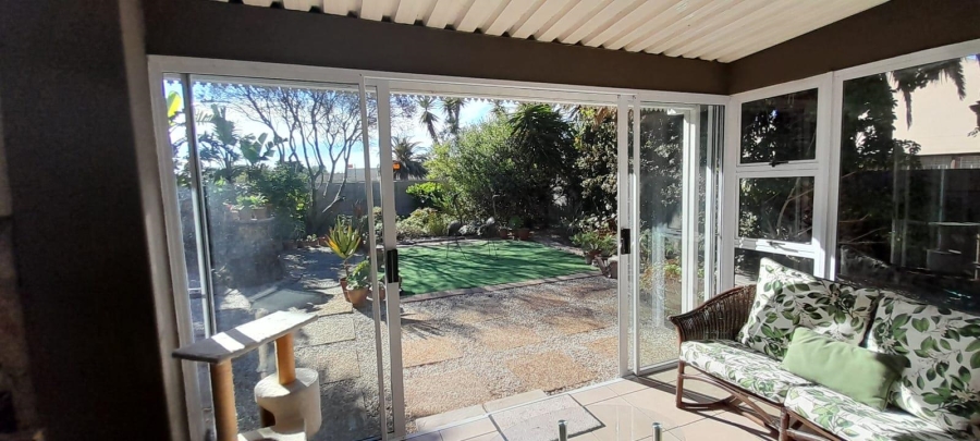 To Let 2 Bedroom Property for Rent in Table View Western Cape